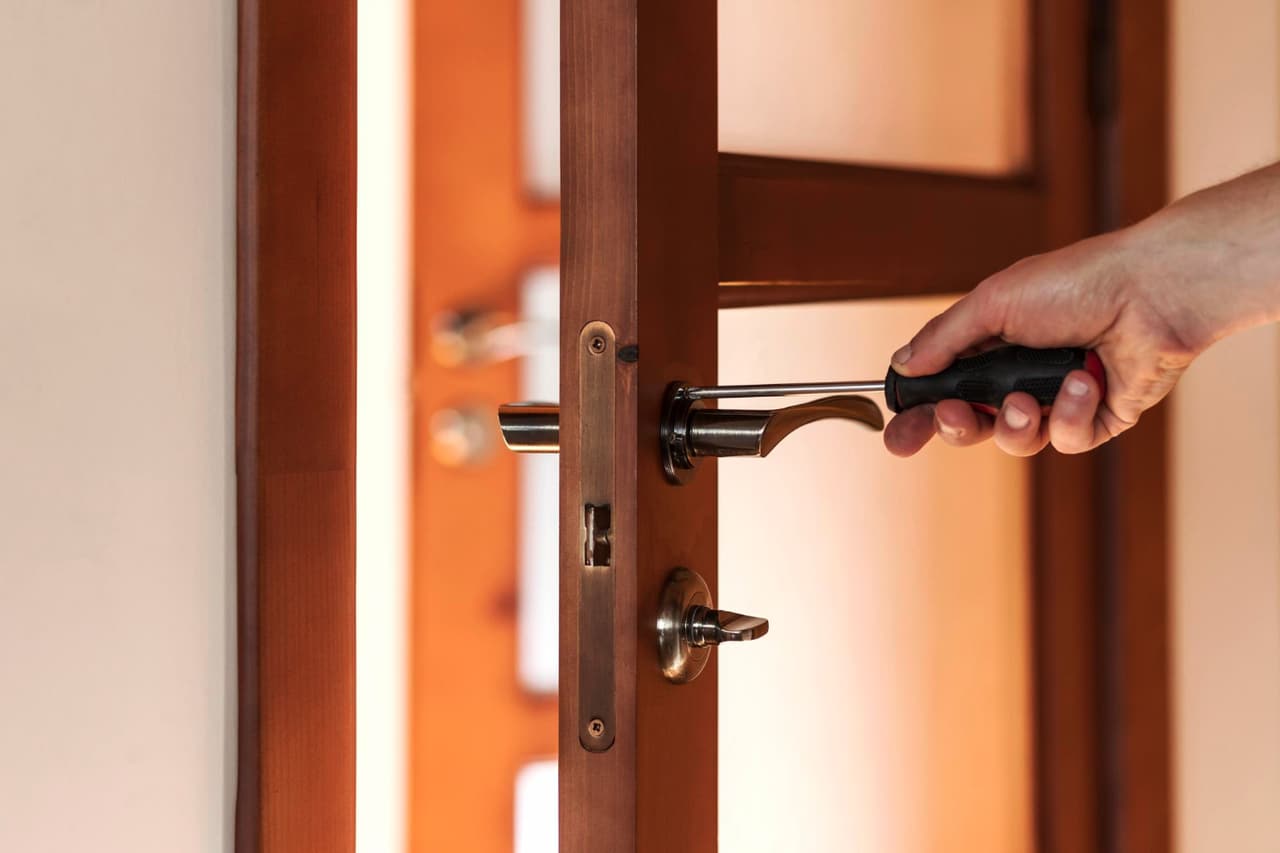 Cerrajeros en San Juan de Alicante 24h | Atención Inmediata desde 45€